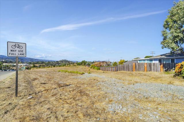 0 Ralston, Belmont CA: https://media.crmls.org/mediaz/f49bf424-5293-480b-a671-c78114d93685.jpg