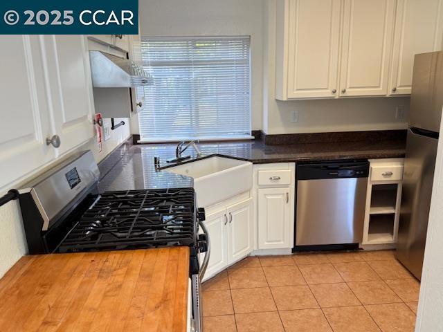 528 Dohrmann Ln, Pinole CA: https://media.crmls.org/mediaz/f49c7a05-d6e5-4f65-801f-ed00410dd318.jpg