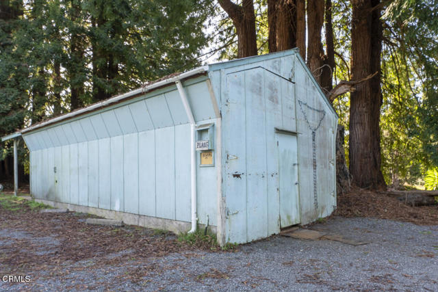32551 Mill Creek Drive, Fort Bragg CA: https://media.crmls.org/mediaz/f49dd48a-116a-4ac5-9b8b-e8543f601a98.jpg