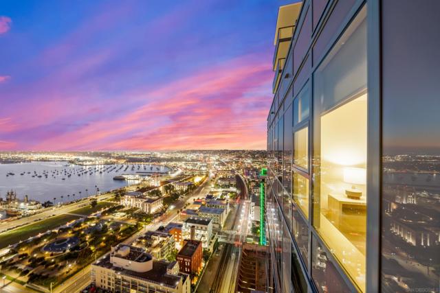 1388 Kettner Blvd, San Diego CA: https://media.crmls.org/mediaz/f49e3bde-d51a-4aac-b937-f713f6b55a5e.jpg