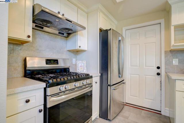 1228 Copper Peak Ln, San Jose CA: https://media.crmls.org/mediaz/f49ebac2-b42f-472b-98be-7708a9d1c38e.jpg