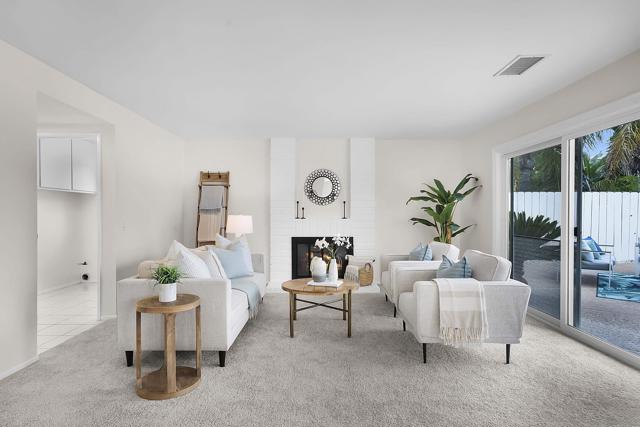 2071 Monaco Ct, El Cajon CA: https://media.crmls.org/mediaz/f49f1029-450b-4c4c-b81f-6e79ec7fc2a4.jpg