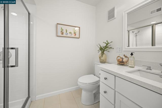 2000 Golden Rain Road, Walnut Creek CA: https://media.crmls.org/mediaz/f49f9d7e-791c-4f40-9cc7-3eb9fc7207b3.jpg