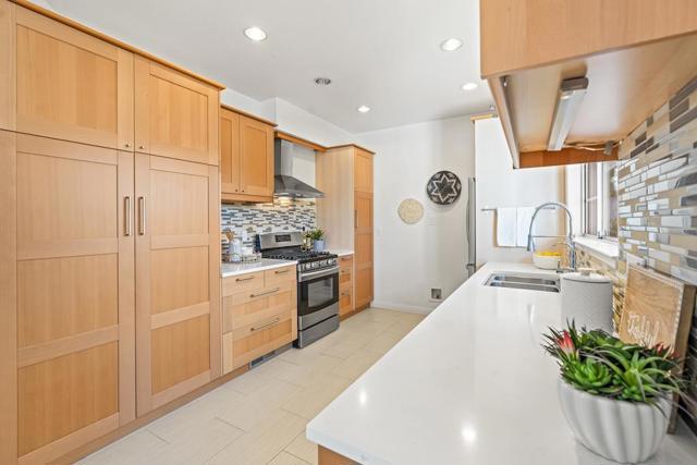 38101 Cambridge Court, Fremont CA: https://media.crmls.org/mediaz/f49ff4ac-3e46-439a-a7c0-fbf1a5839b8d.jpg