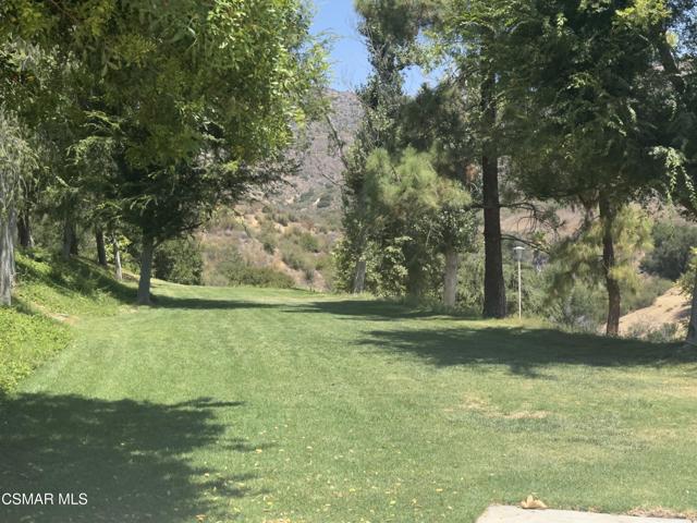 675 Oak Run Trail, Oak Park CA: https://media.crmls.org/mediaz/f4a02807-e37f-4d97-8522-dcc794420256.jpg