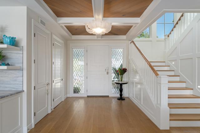1040 Pine St, Coronado CA: https://media.crmls.org/mediaz/f4a091e0-7068-4aa1-8d5f-c831e8e5eb65.jpg