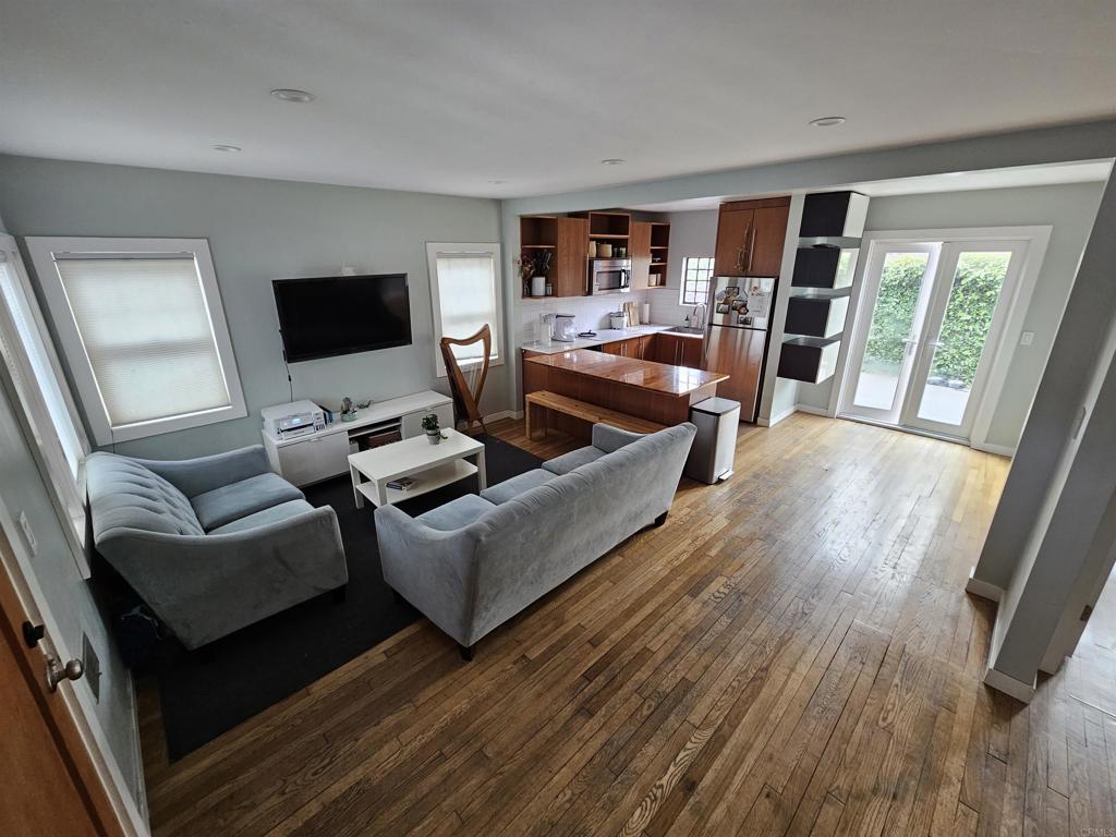 4627 Dwight Street - photo 3