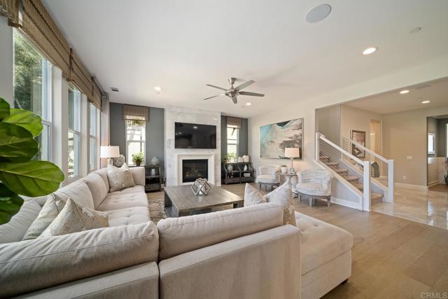 35788 Bay Morgan Lane, Fallbrook CA: https://media.crmls.org/mediaz/f4a1ef81-1ba3-4837-8cd6-9c2df151801f.jpg