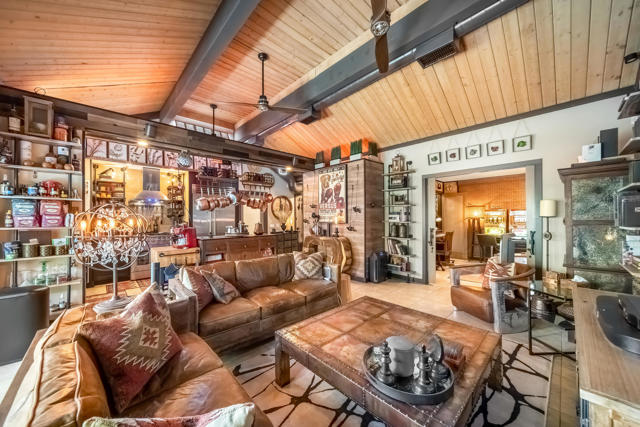 70100 Mirage Cove Drive, Rancho Mirage CA: https://media.crmls.org/mediaz/f4a29aed-3921-4910-a286-fde6426ee86c.jpg
