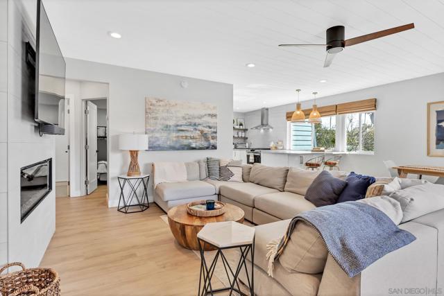 50 Montego Ct, Coronado CA: https://media.crmls.org/mediaz/f4a2bb23-bac5-421a-ad68-d0087e798242.jpg
