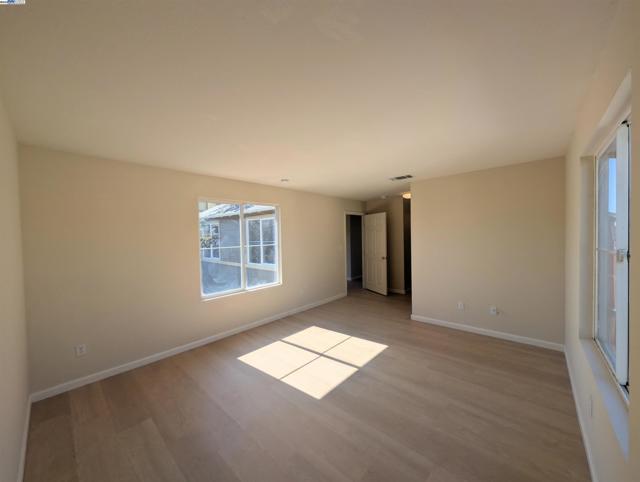 158 Fairview Ave, Bay Point CA: https://media.crmls.org/mediaz/f4a2ede0-565c-428d-9d20-b26d3f1f86bd.jpg