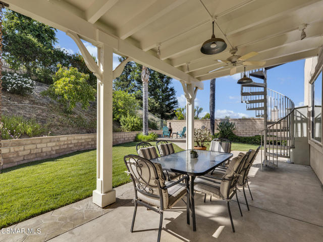659 N Muirfield Avenue, Simi Valley CA: https://media.crmls.org/mediaz/f4a306bf-43e7-44b0-a422-0796f1e21ae9.jpg