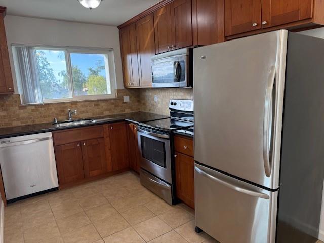 467 Clinton Street, Redwood City CA: https://media.crmls.org/mediaz/f4a38c4e-6465-4bb3-b97c-9df0c4e23b18.jpg