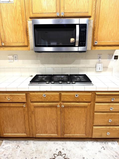 Image 30 of 52 For 6237 Ravenna Way