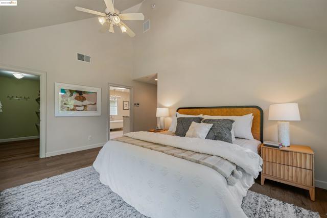 300 Rancho de Maria, Martinez CA: https://media.crmls.org/mediaz/f4a4617c-03e2-4b85-8dfa-bd5bd341e501.jpg