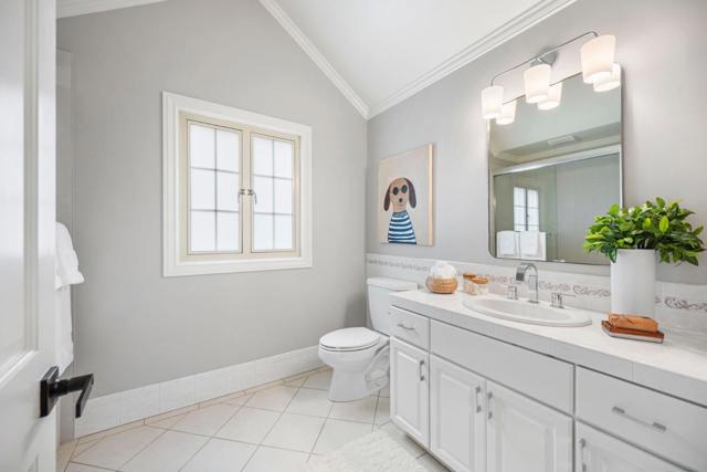 107 Knockash, San Francisco CA: https://media.crmls.org/mediaz/f4a626e0-03f4-4fdb-ac8e-44821635cc3f.jpg