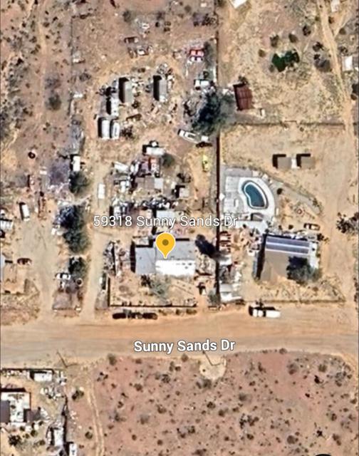 59318 Sunny Sands Drive, Yucca Valley CA: https://media.crmls.org/mediaz/f4a69e14-7961-4d8e-b432-a31738a22fa6.jpg