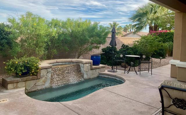 37810 Pineknoll Avenue, Palm Desert CA: https://media.crmls.org/mediaz/f4a85afe-b4d0-4566-9128-8ad947df5c15.jpg