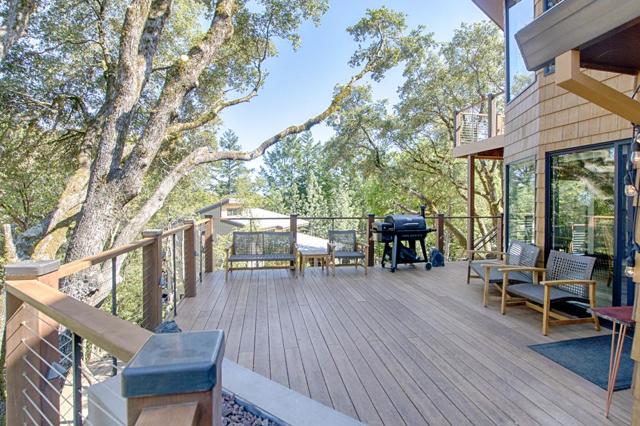 18467 Las Cumbres Road, Los Gatos CA: https://media.crmls.org/mediaz/f4a8c5e2-9104-4453-a32b-3d0697ae6344.jpg