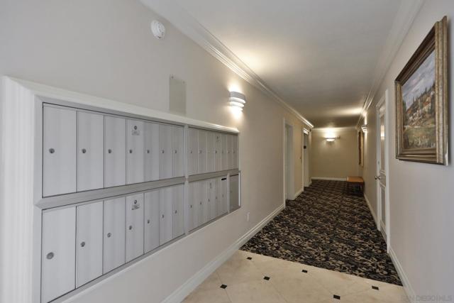 220 Coast Blvd, La Jolla CA: https://media.crmls.org/mediaz/f4a8ecb3-8335-4f2a-a87c-47a877cc658c.jpg