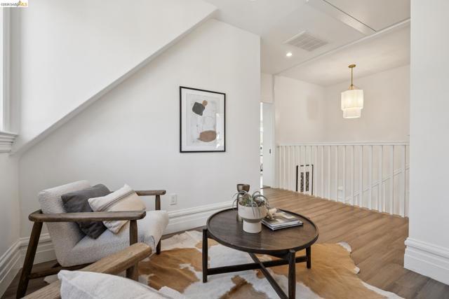 Image 25 of 59 For 231 Bonita Ave