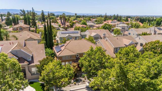 3223 Adelanto Lane, San Jose CA: https://media.crmls.org/mediaz/f4a93236-d45d-4653-923c-71095ef0f496.jpg