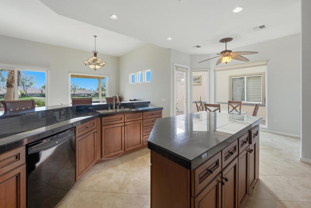 37552 Mojave Sage Street, Palm Desert CA: https://media.crmls.org/mediaz/f4ab24a8-9011-4d87-af5d-0d0f6dded25c.jpg