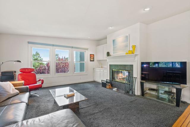3920 Lakemead Way, Redwood City CA: https://media.crmls.org/mediaz/f4ab3add-56de-436b-9ab3-0b392ff8d682.jpg