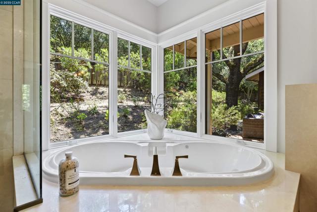 1754 Reliez Valley Rd, Lafayette CA: https://media.crmls.org/mediaz/f4ab3dd6-2424-4d70-9ae1-7761f313fac2.jpg