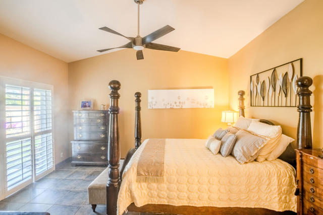 Image 4 of 24 For 69520 Siena Court