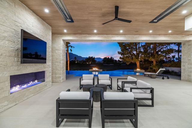 53603 Via Mallorca, La Quinta CA: https://media.crmls.org/mediaz/f4acd053-b5e9-4953-aca6-bbeb6b861f39.jpg