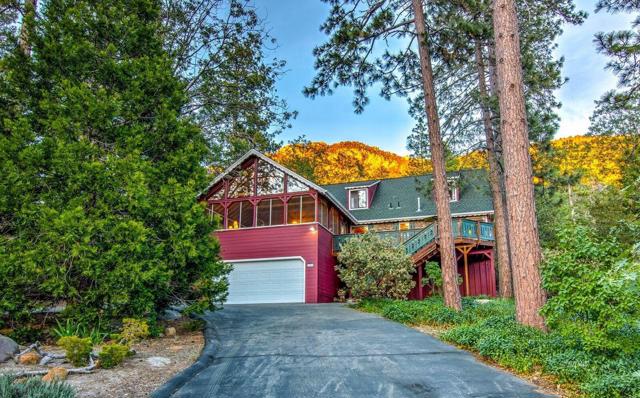 1 Stunning mountain home with ridge view