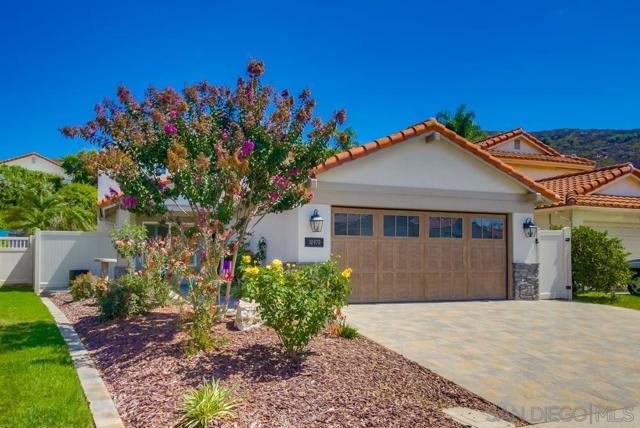 10970 Shy Bird Ln, San Diego CA: https://media.crmls.org/mediaz/f4add96c-29b4-49ae-bb7a-aff7b926f417.jpg