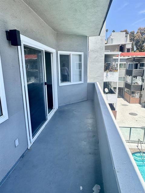 Detail Gallery Image 5 of 17 For 7224 Hillside Ave #32,  Hollywood,  CA 90046 - 2 Beds | 2 Baths