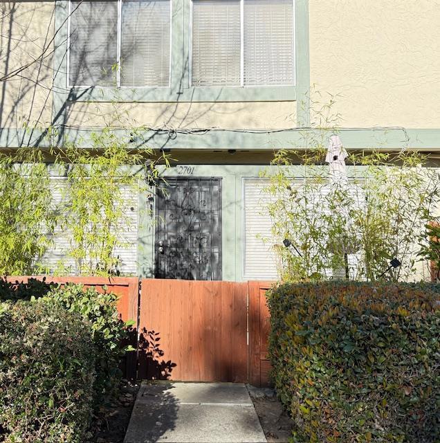 2701 Lone Bluff Way, San Jose CA: https://media.crmls.org/mediaz/f4aeb377-fbd1-4a37-8f88-0970dedfc22e.jpg
