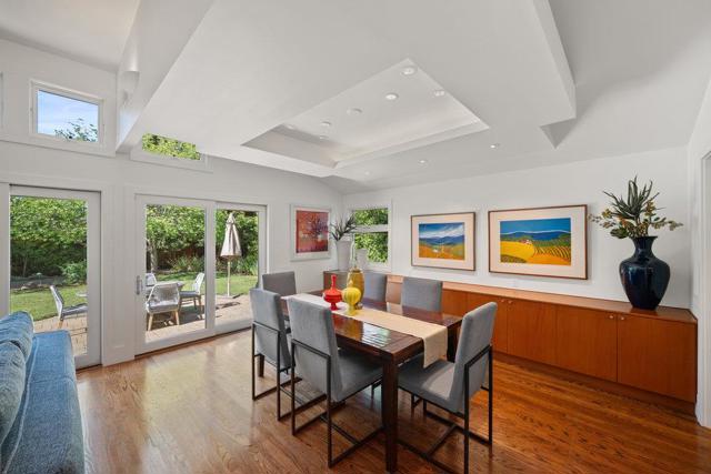 1634 Hollingsworth Drive, Mountain View CA: https://media.crmls.org/mediaz/f4af12e5-a9d7-4cd1-9304-560995ed8ee4.jpg