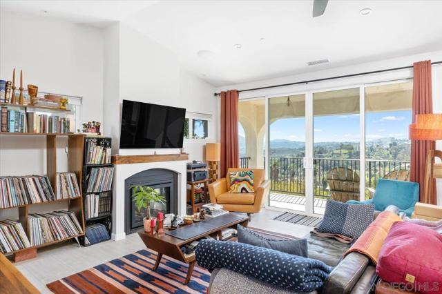 Image 57 of 75 For 2814 Paseo Del Sol