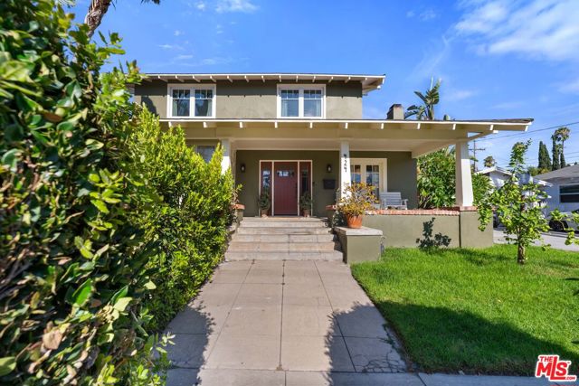 424 S Columbus Avenue, Glendale CA: https://media.crmls.org/mediaz/f4b0f7c3-1905-4fa7-ad29-1bdcdc491c0e.jpg