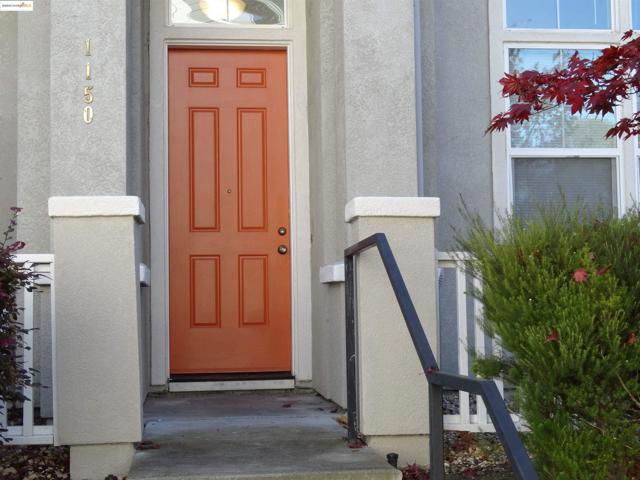 1150 Summer Ln, Richmond CA: https://media.crmls.org/mediaz/f4b16a66-17b3-4d2d-bfbb-c650ec169bcf.jpg
