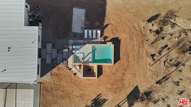 4375 Border Avenue, Joshua Tree CA: https://media.crmls.org/mediaz/f4b232e6-f299-4d7a-944a-5e8ecb0018ef.jpg