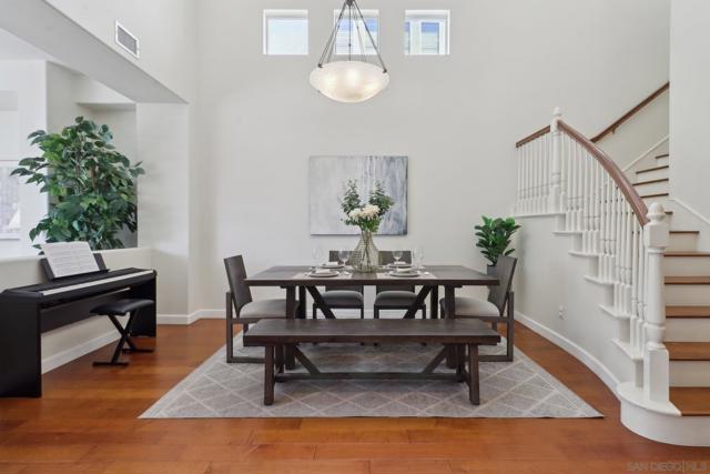 11856 Miro Circle, San Diego CA: https://media.crmls.org/mediaz/f4b440f9-c328-483e-8d78-c978e977163a.jpg
