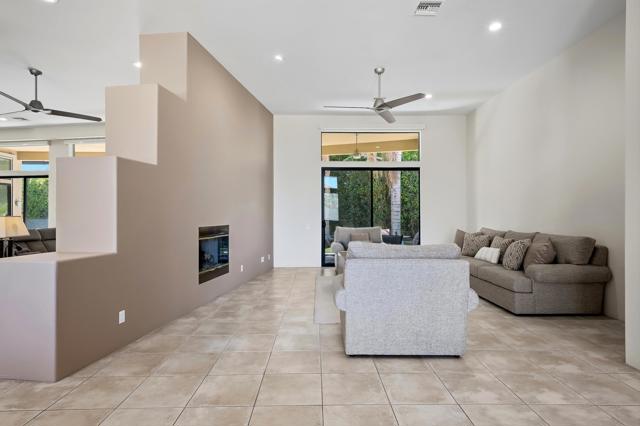 47200 Desert Lily Drive, Palm Desert, CA 92260