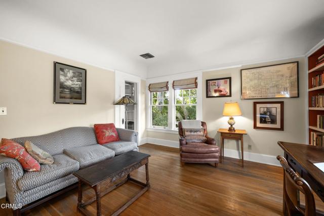 412 Oaklawn Avenue, South Pasadena CA: https://media.crmls.org/mediaz/f4b4ccbb-7510-4c1c-a49e-98ef9ce3dc34.jpg