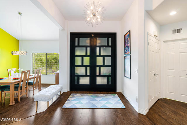 775 Parmenter Avenue, Thousand Oaks CA: https://media.crmls.org/mediaz/f4b52af7-074a-46eb-a65f-a97fb403f62d.jpg