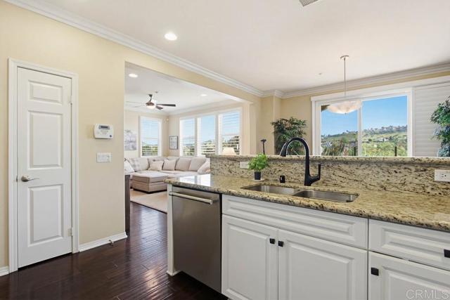 Detail Gallery Image 14 of 73 For 6934 Feldspar Pl, Carlsbad,  CA 92009 - 3 Beds | 2/1 Baths