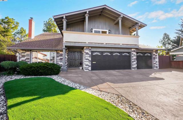 3608 Siskiyou Ct, Hayward CA: https://media.crmls.org/mediaz/f4b5da5b-c911-49ee-aa19-76205cb3cf9a.jpg