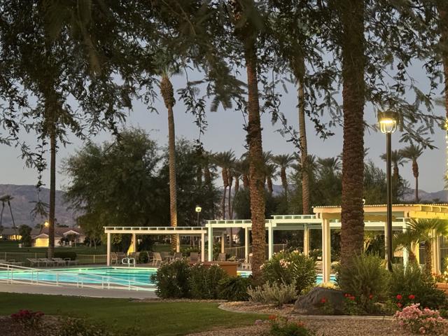 35882 Royal Sage Court, Palm Desert CA: https://media.crmls.org/mediaz/f4b7b029-a0b9-4138-9574-4954ac22cfb6.jpg