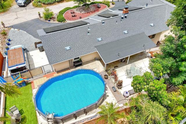 9435 Morcado Cir, La Mesa CA: https://media.crmls.org/mediaz/f4b7cb20-0555-4f11-b638-061957cbc4cc.jpg