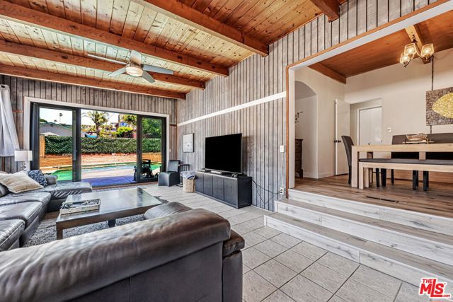 1148 Turquoise Street, San Diego CA: https://media.crmls.org/mediaz/f4b849db-8c29-4616-990c-176a34c980c7.jpg