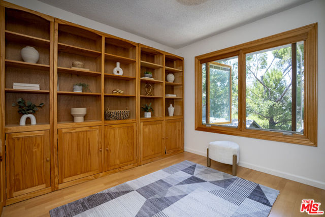 353 Mavis Drive, Los Angeles CA: https://media.crmls.org/mediaz/f4b91f2d-c924-47cc-bf17-04bd6c7d26ba.jpg
